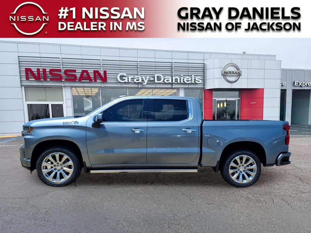Used 2019 Chevrolet Silverado 1500 High Country w/ Technology Package AWD/4WD image 4
