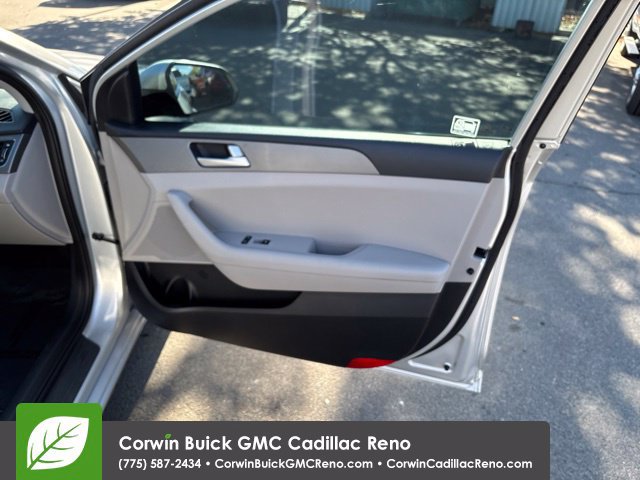Used 2016 Hyundai Sonata SE FWD image 33
