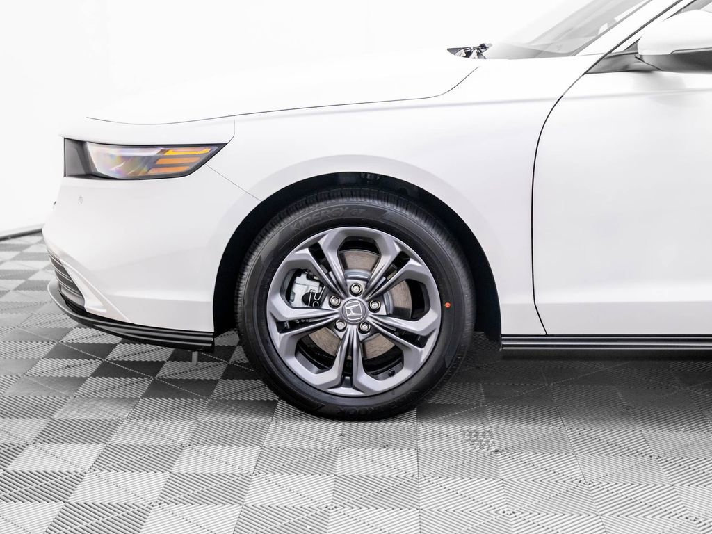 Certified 2025 Honda Accord EX-L image 30