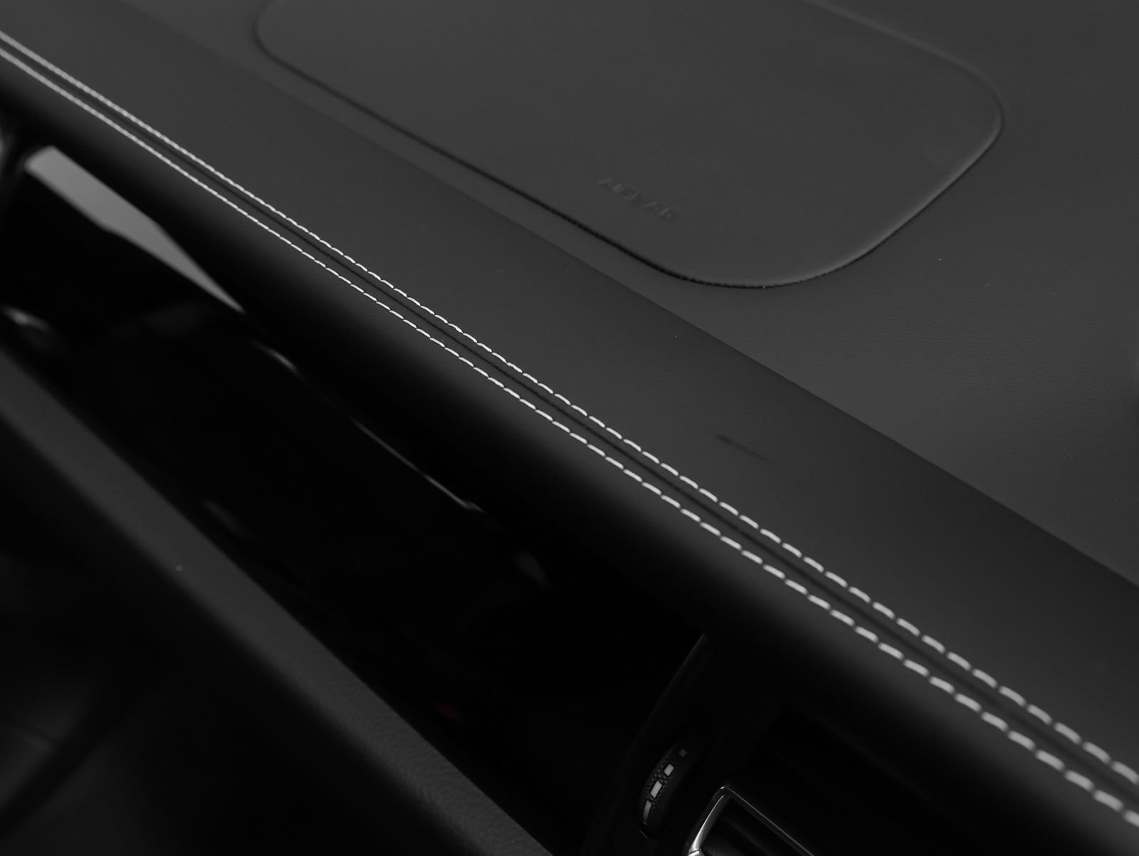 New 2026 Porsche Macan S AWD/4WD image 26