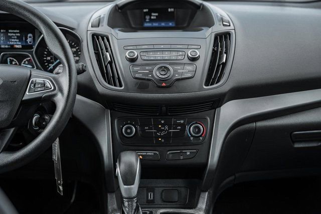 Used 2019 Ford Escape S image 18