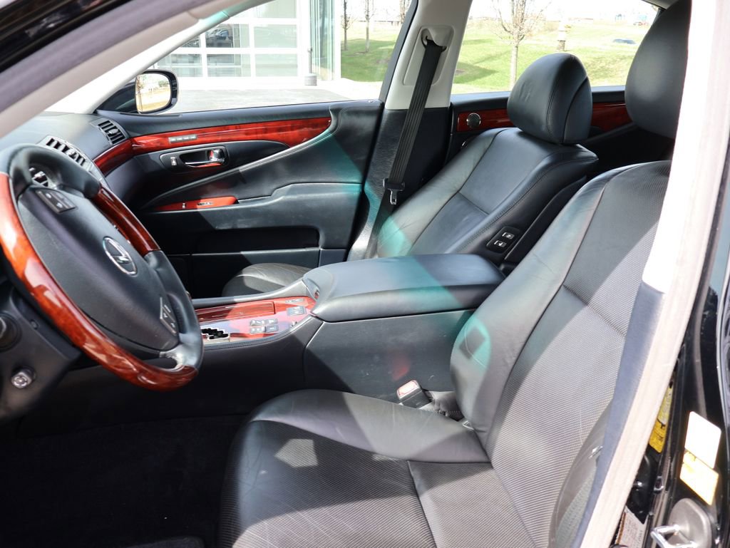 Used 2010 Lexus LS 460 AWD image 19