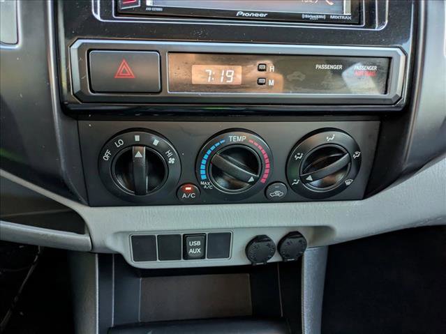 Used 2013 Toyota Tacoma 2WD Access Cab image 12