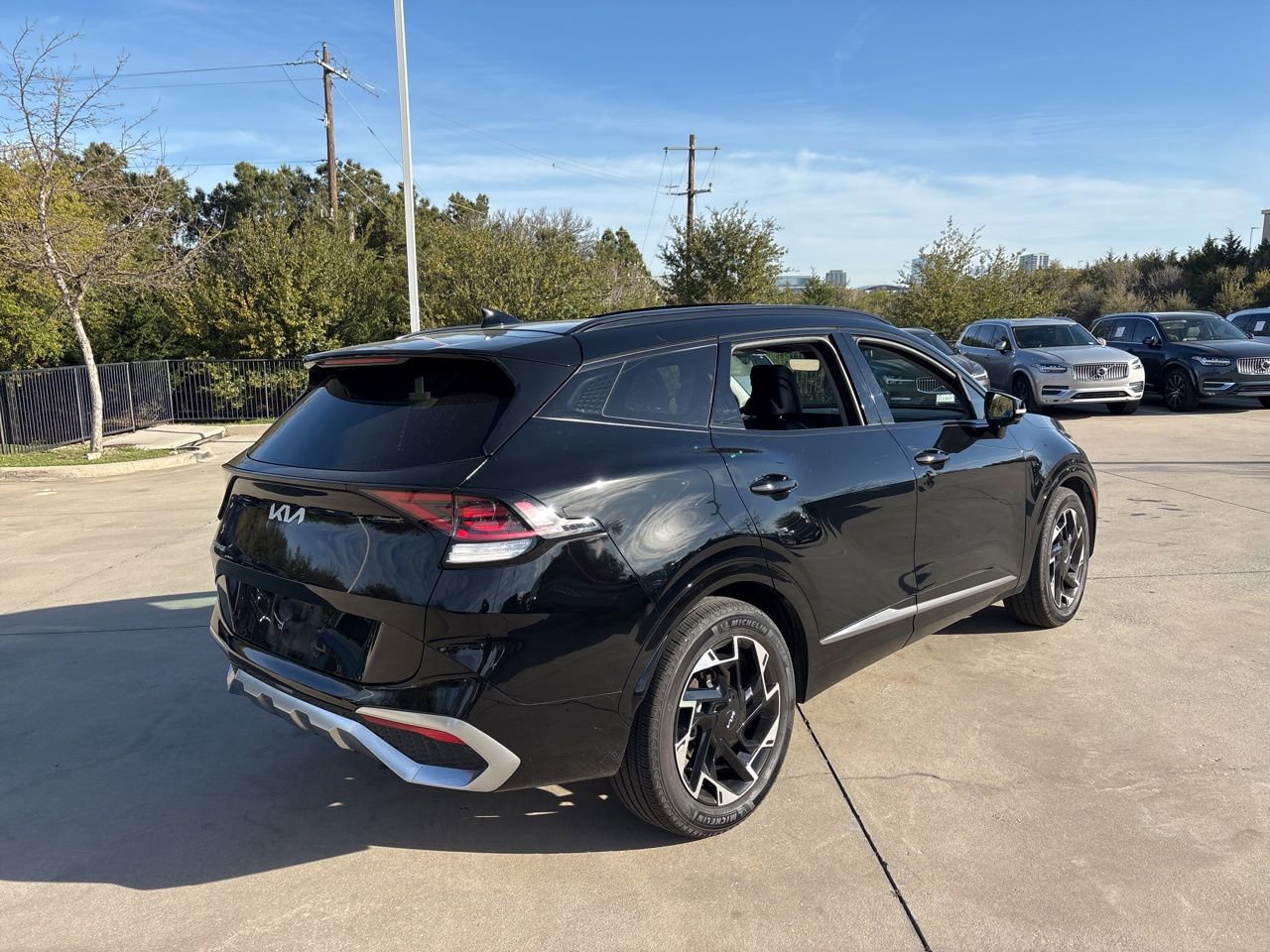 Used 2024 Kia Sportage SX image 5
