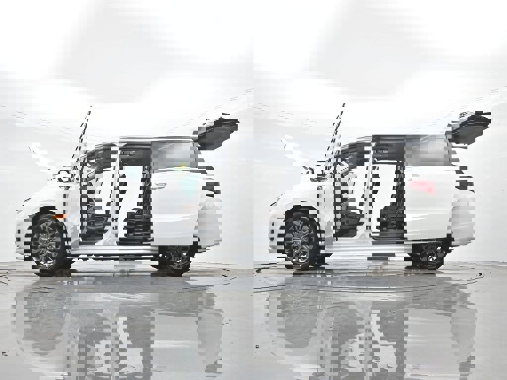 Used 2026 Honda Odyssey Touring image 41