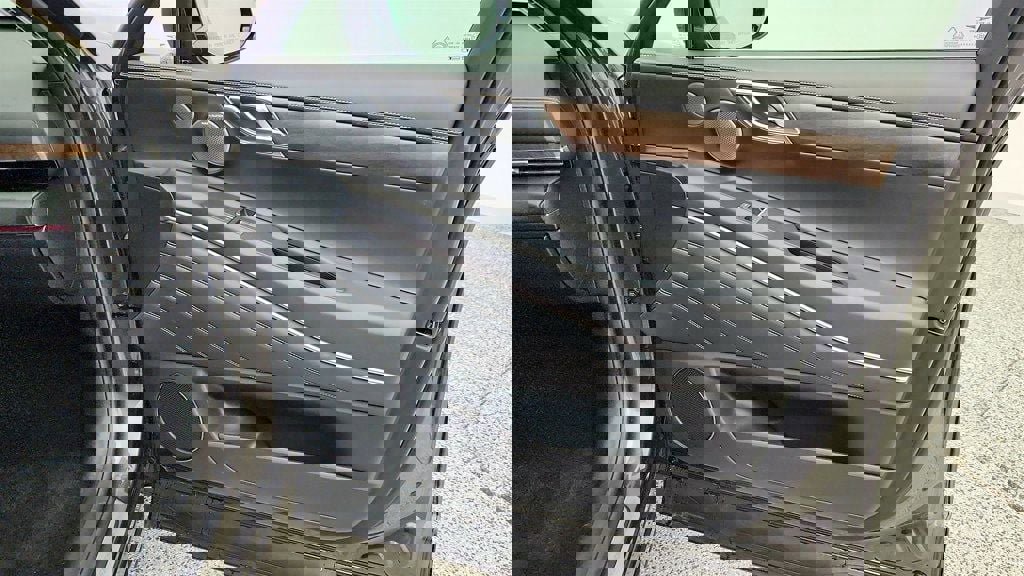 Used 2025 Genesis GV80 3.5T Prestige image 27