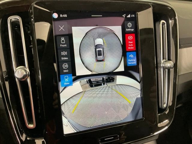 New 2026 Volvo XC40 B5 Ultra w/ Protection Package Premier AWD/4WD image 12