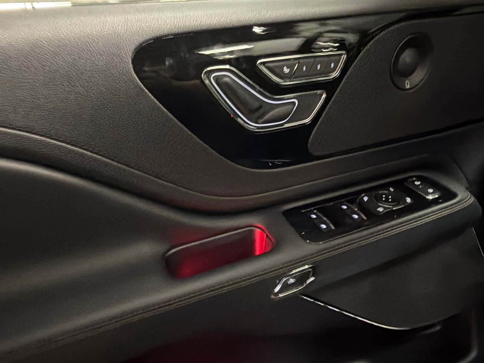 New 2026 Lincoln Aviator Reserve AWD/4WD image 35