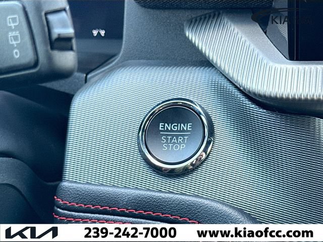 Used 2025 Ford Explorer ST-Line w/ Premium Package RWD image 39
