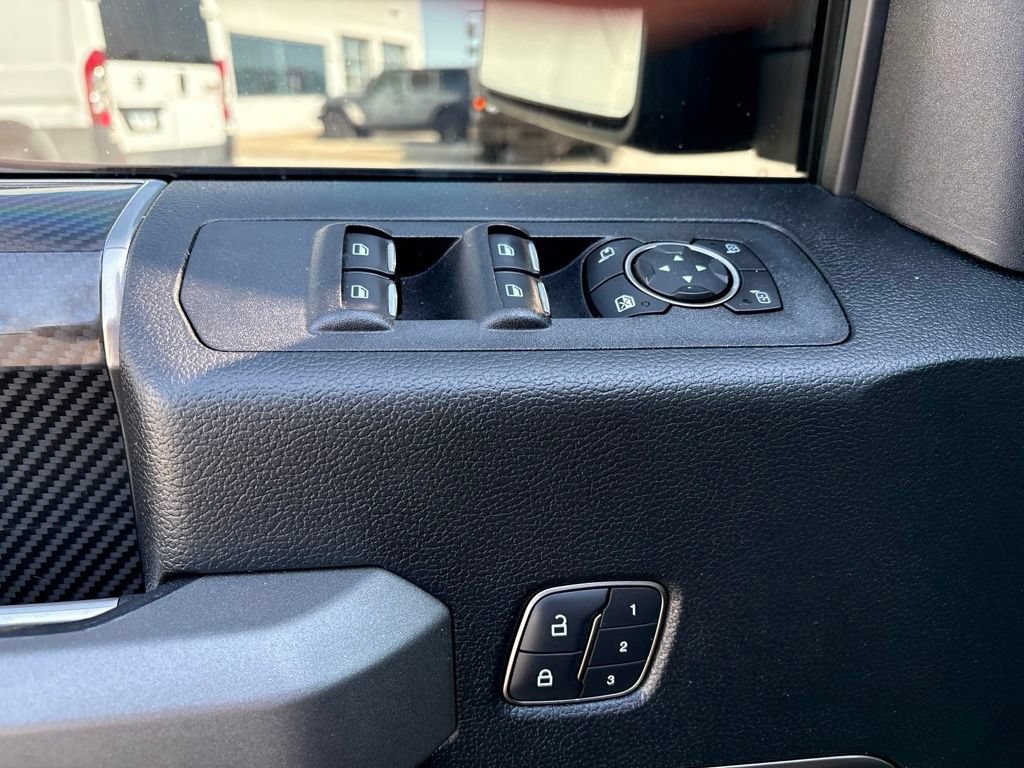 Used 2019 Ford F150 Raptor w/ Equipment Group 802A Luxury AWD/4WD image 10
