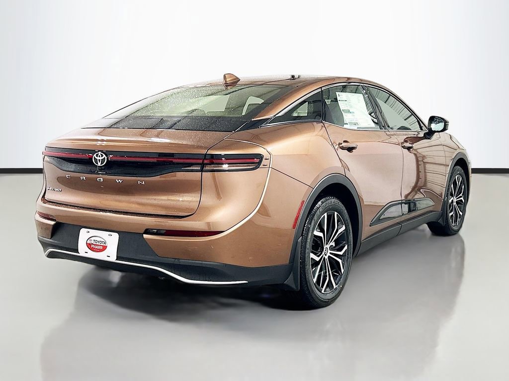 New 2026 Toyota Crown XLE image 4