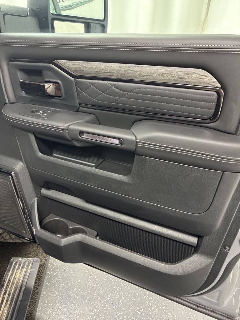 New 2026 RAM 2500 Limited AWD/4WD image 34
