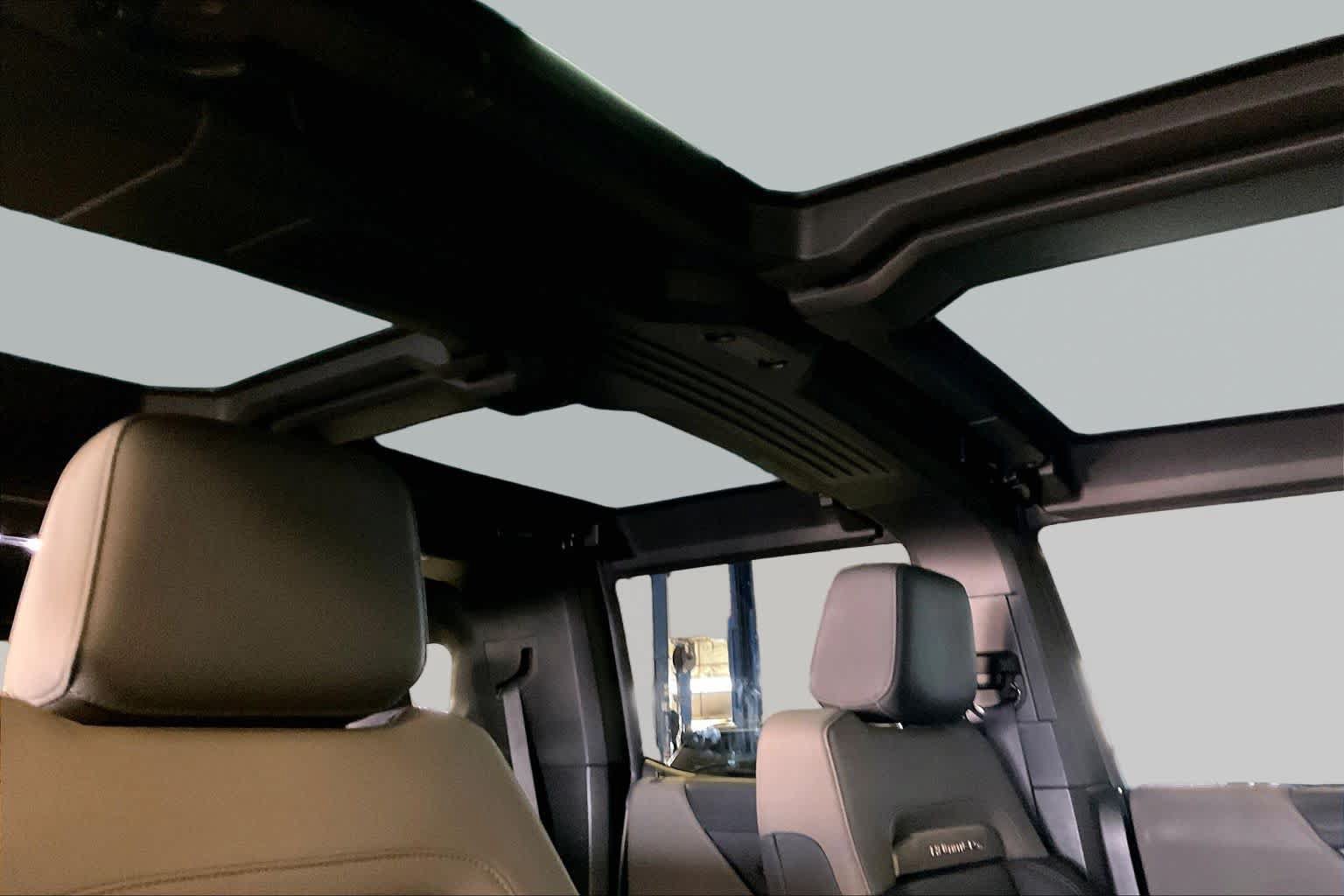 Used 2024 GMC Hummer EV 3X AWD/4WD image 13