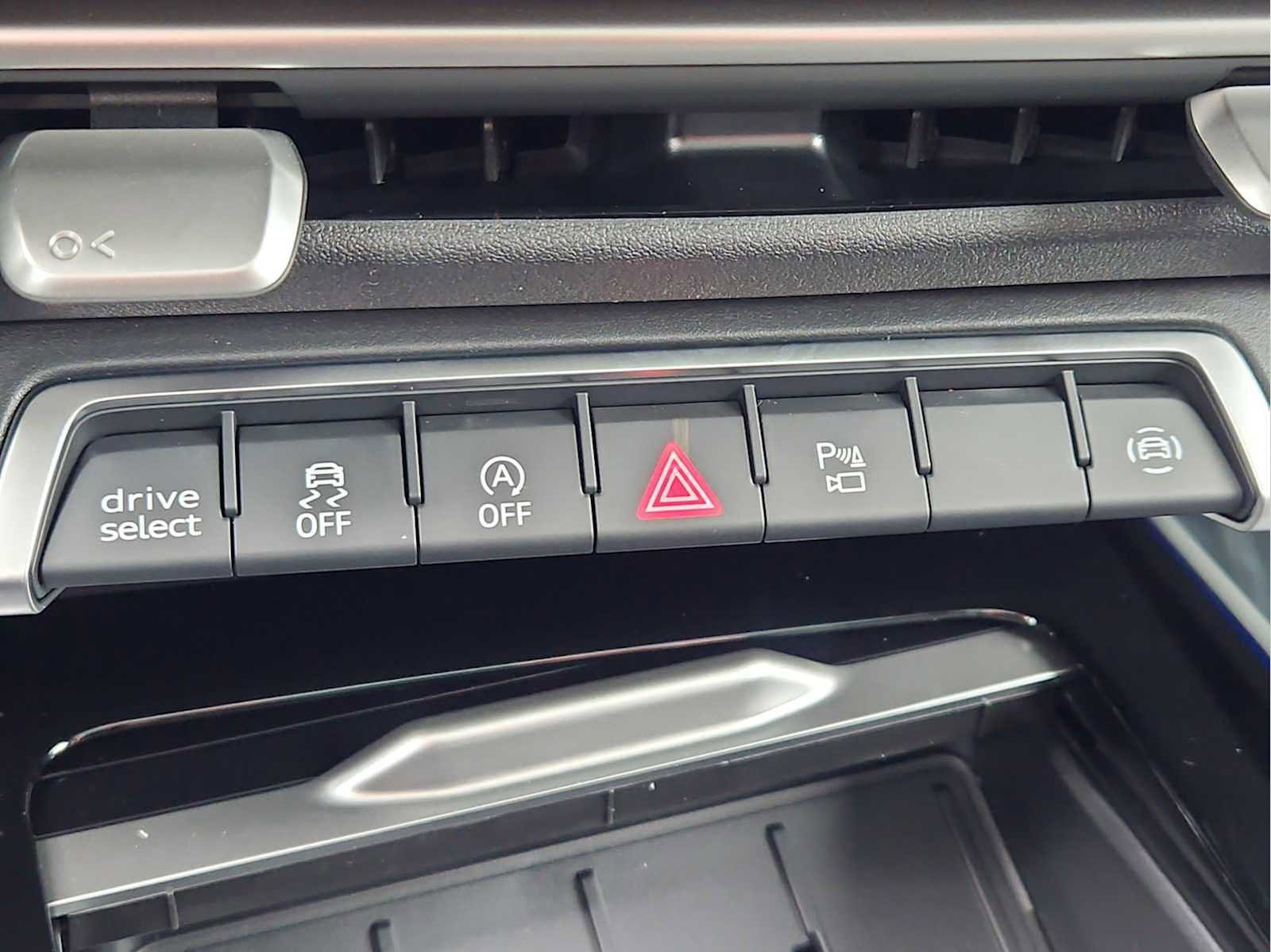 New 2026 Audi Q3 quattro 2.0T image 11