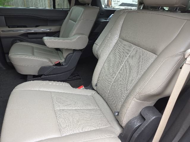 Used 2020 Ford Expedition XLT w/ Equipment Group 202A RWD image 7