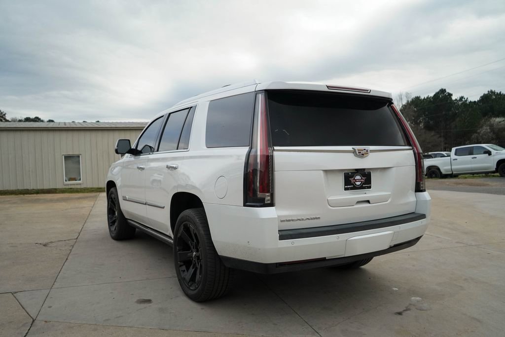 Used 2019 Cadillac Escalade Platinum image 4