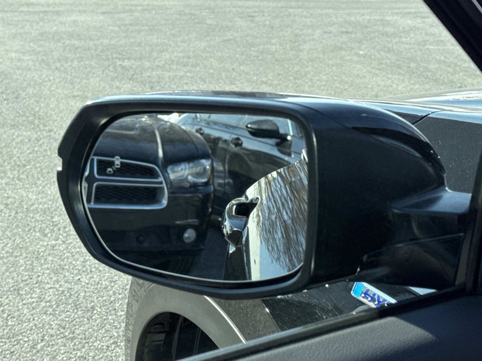 Used 2021 Honda CR-V Touring image 19