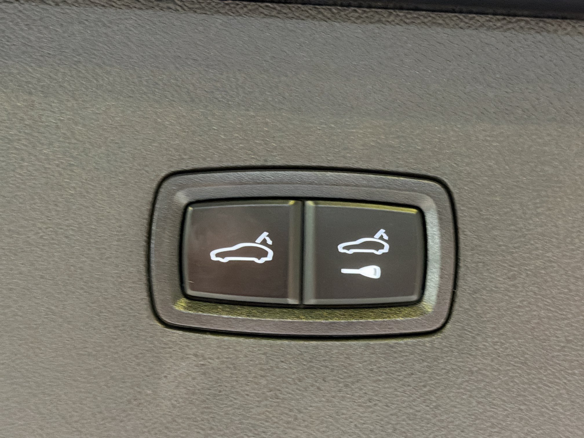 Certified 2023 Porsche Cayenne GTS AWD/4WD image 15