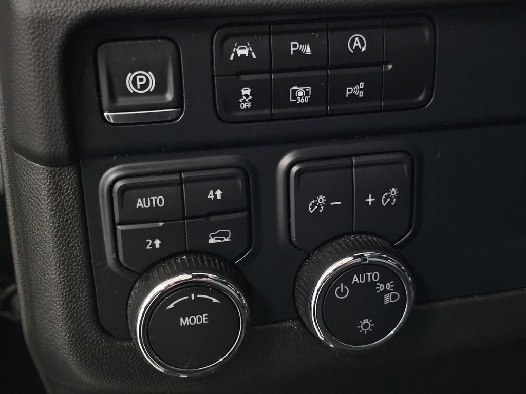 Used 2025 Chevrolet Tahoe LT AWD/4WD image 26