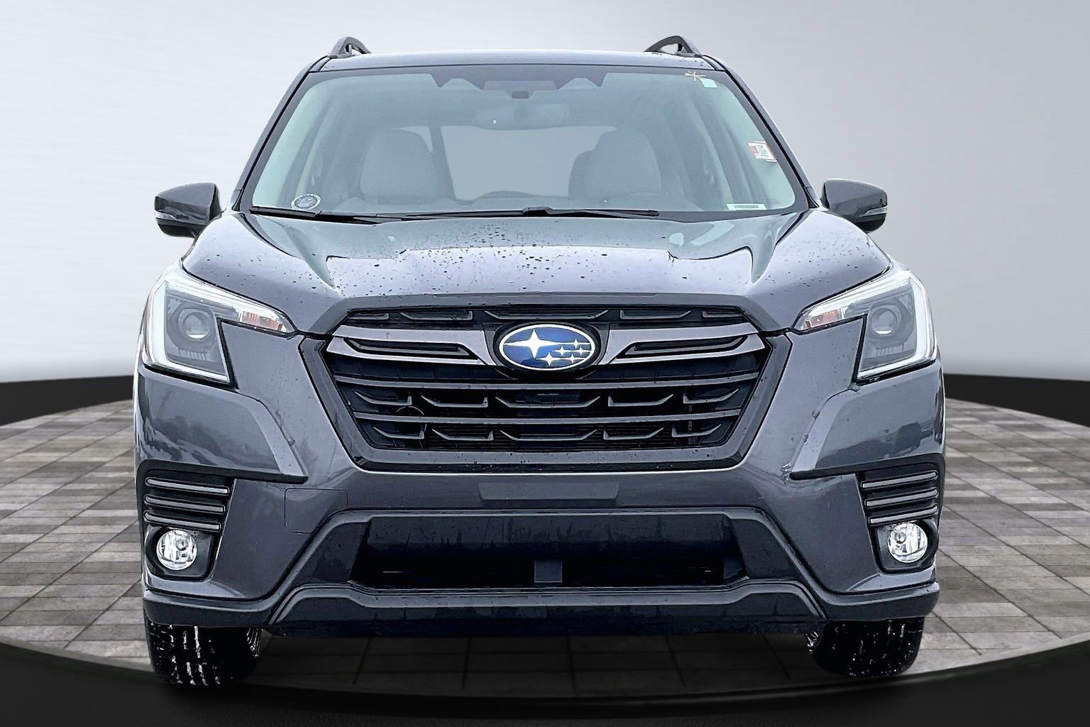 Used 2023 Subaru Forester Limited image 3