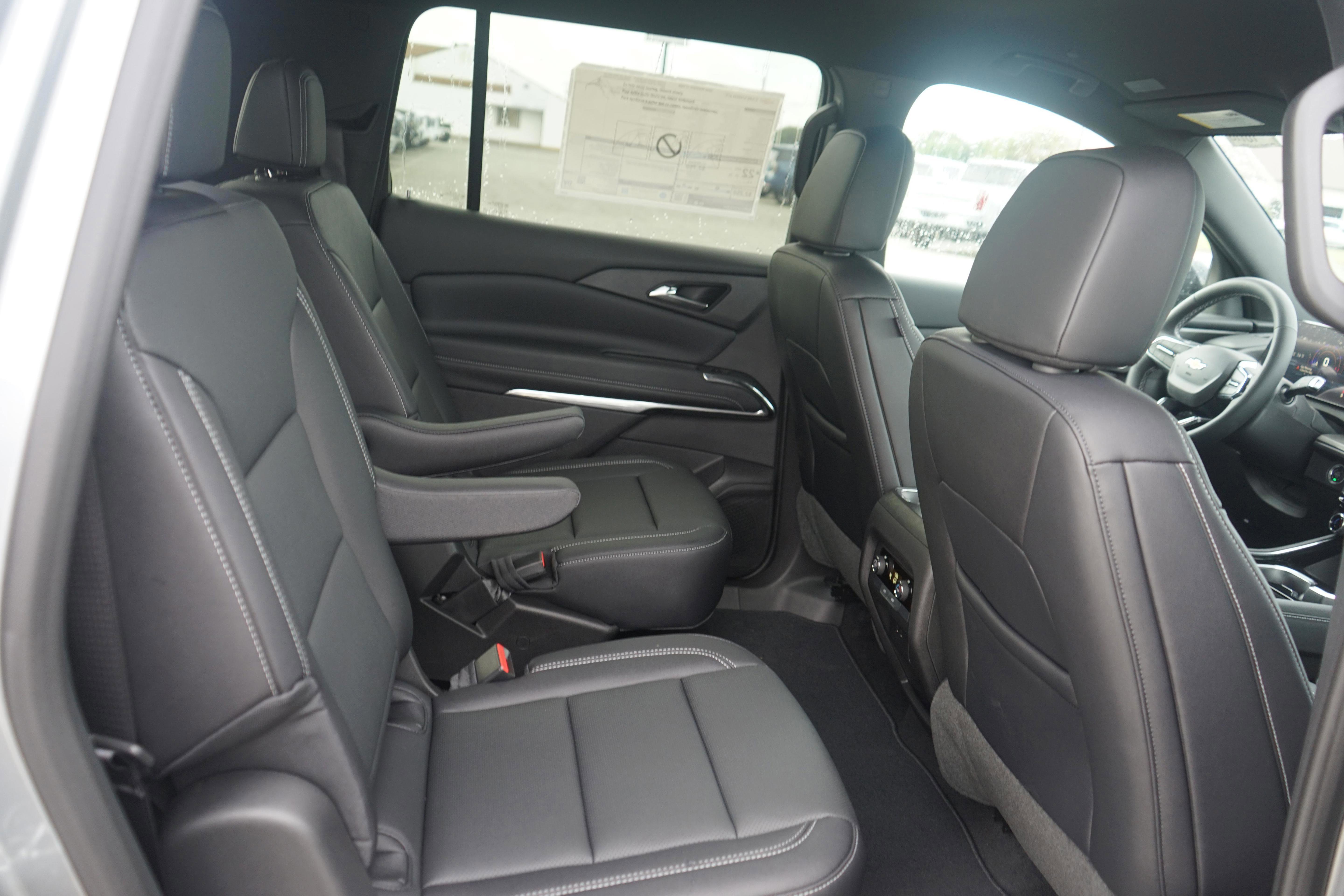 New 2026 Chevrolet Traverse LT image 24