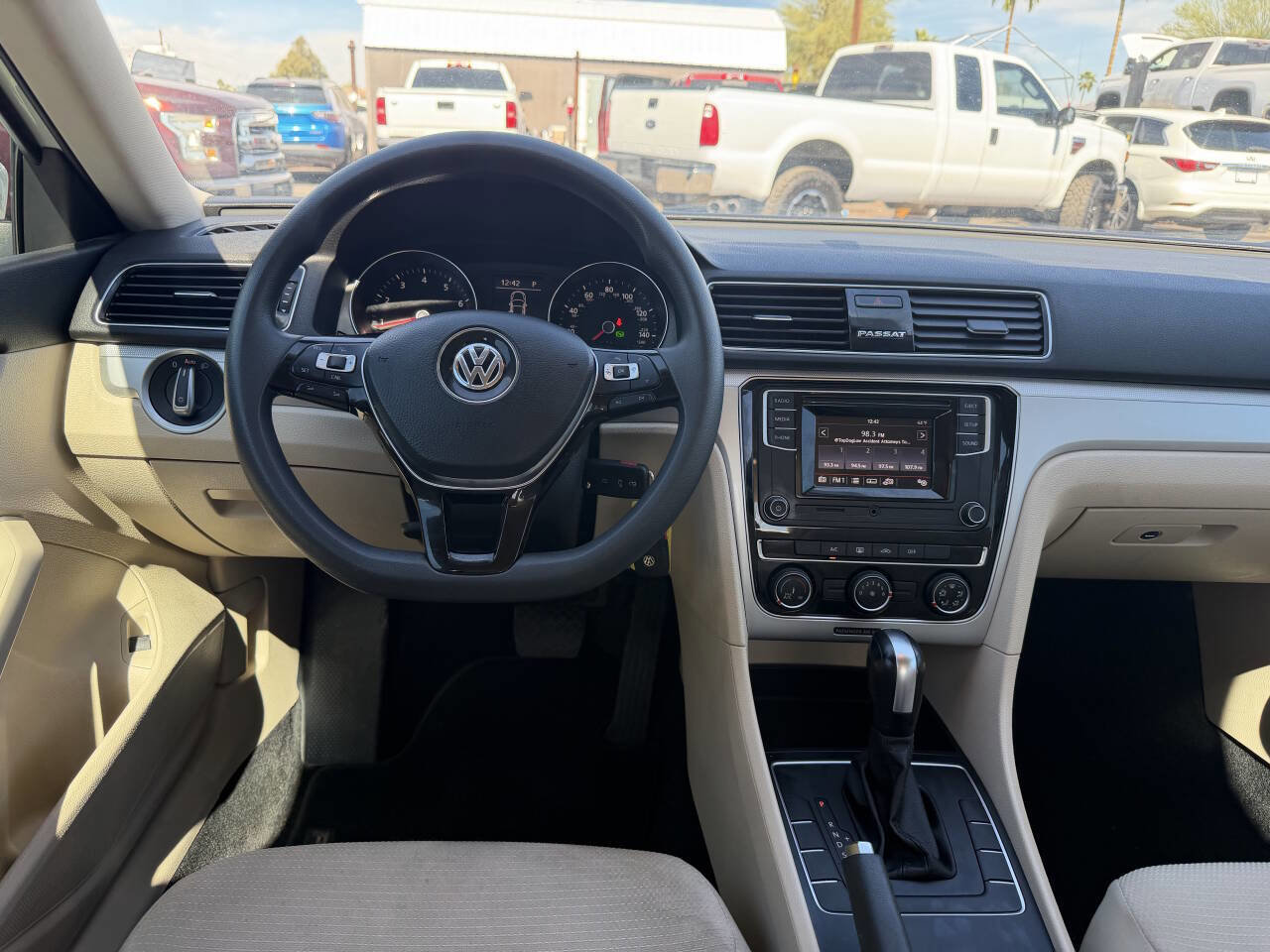 Used 2018 Volkswagen Passat 2.0T S FWD image 19