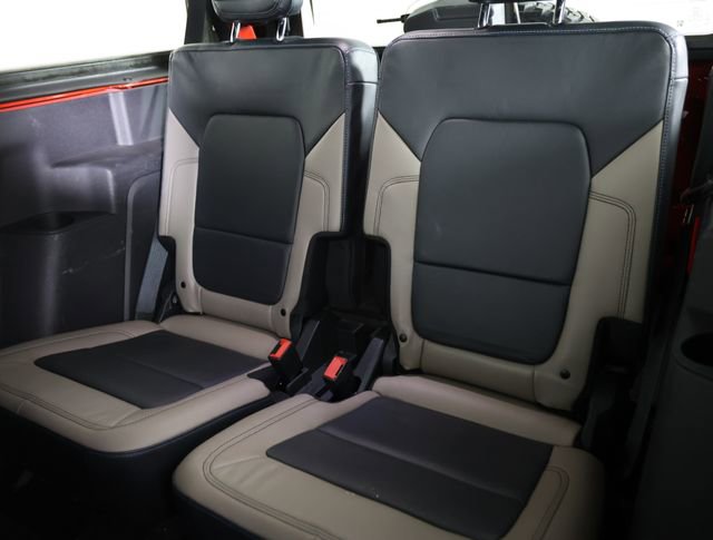 Used 2022 Ford Bronco Wildtrak image 3