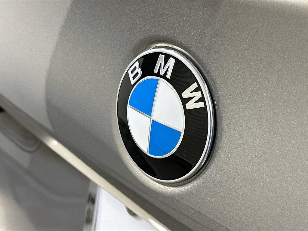 Used 2026 BMW 530i xDrive w/ M Sport Package AWD/4WD image 22