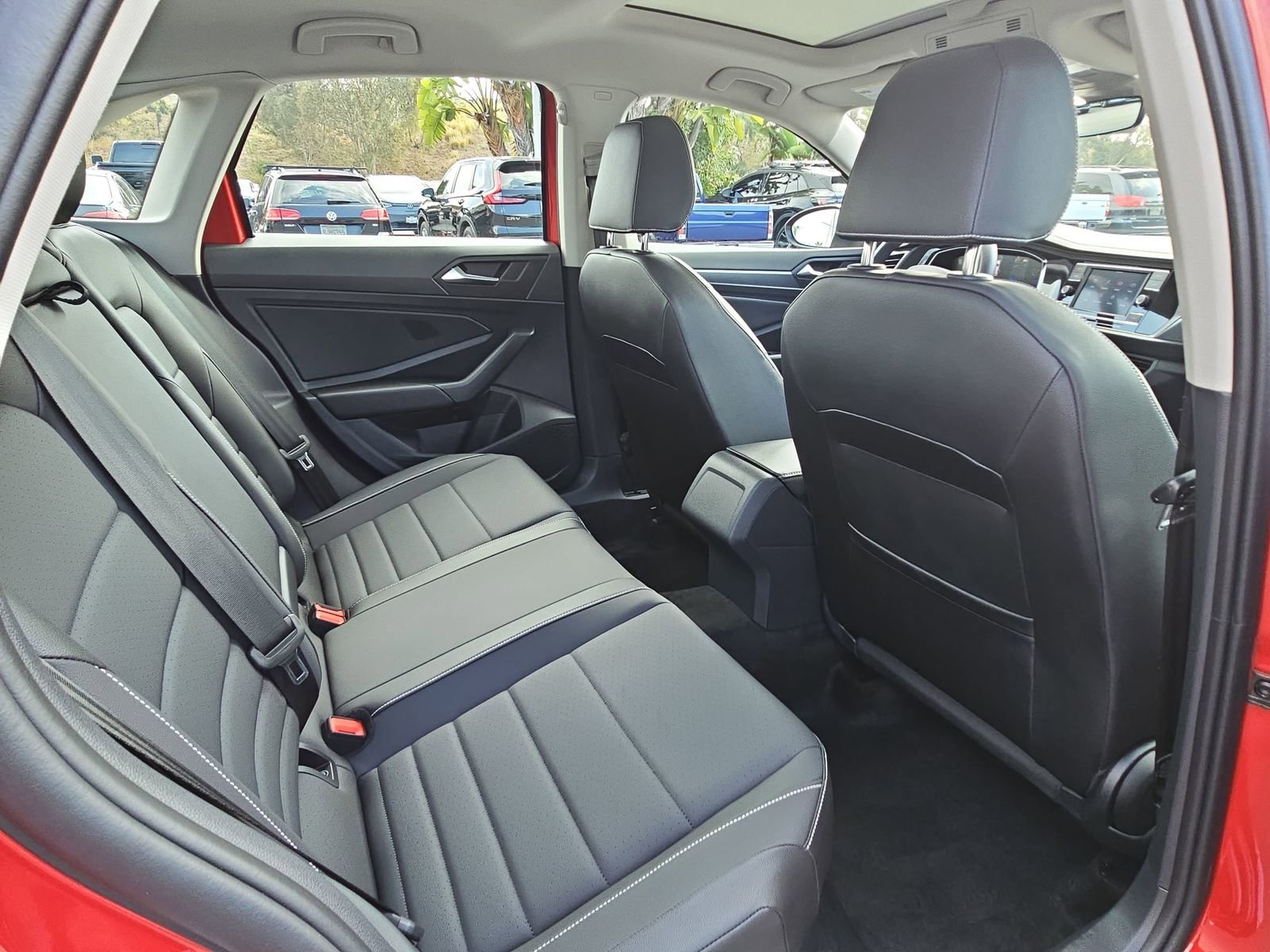 Used 2024 Volkswagen Jetta SE w/ Panoramic Sunroof Package FWD image 11