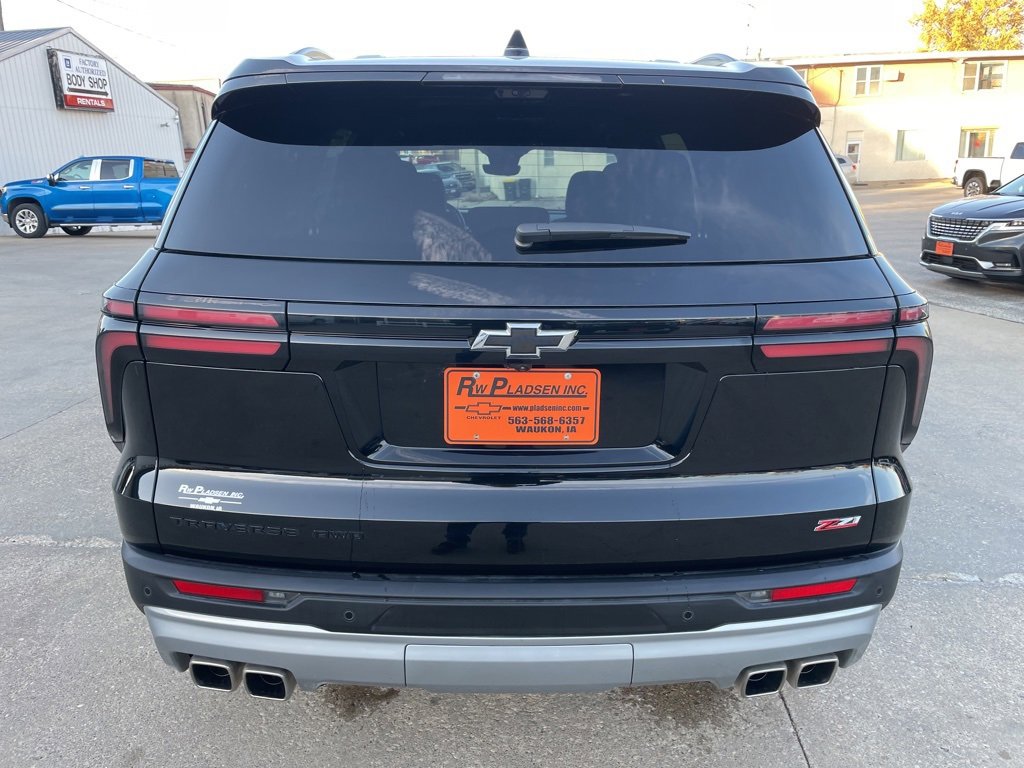 Used 2024 Chevrolet Traverse Z71 w/ Enhanced Driving Package image 17