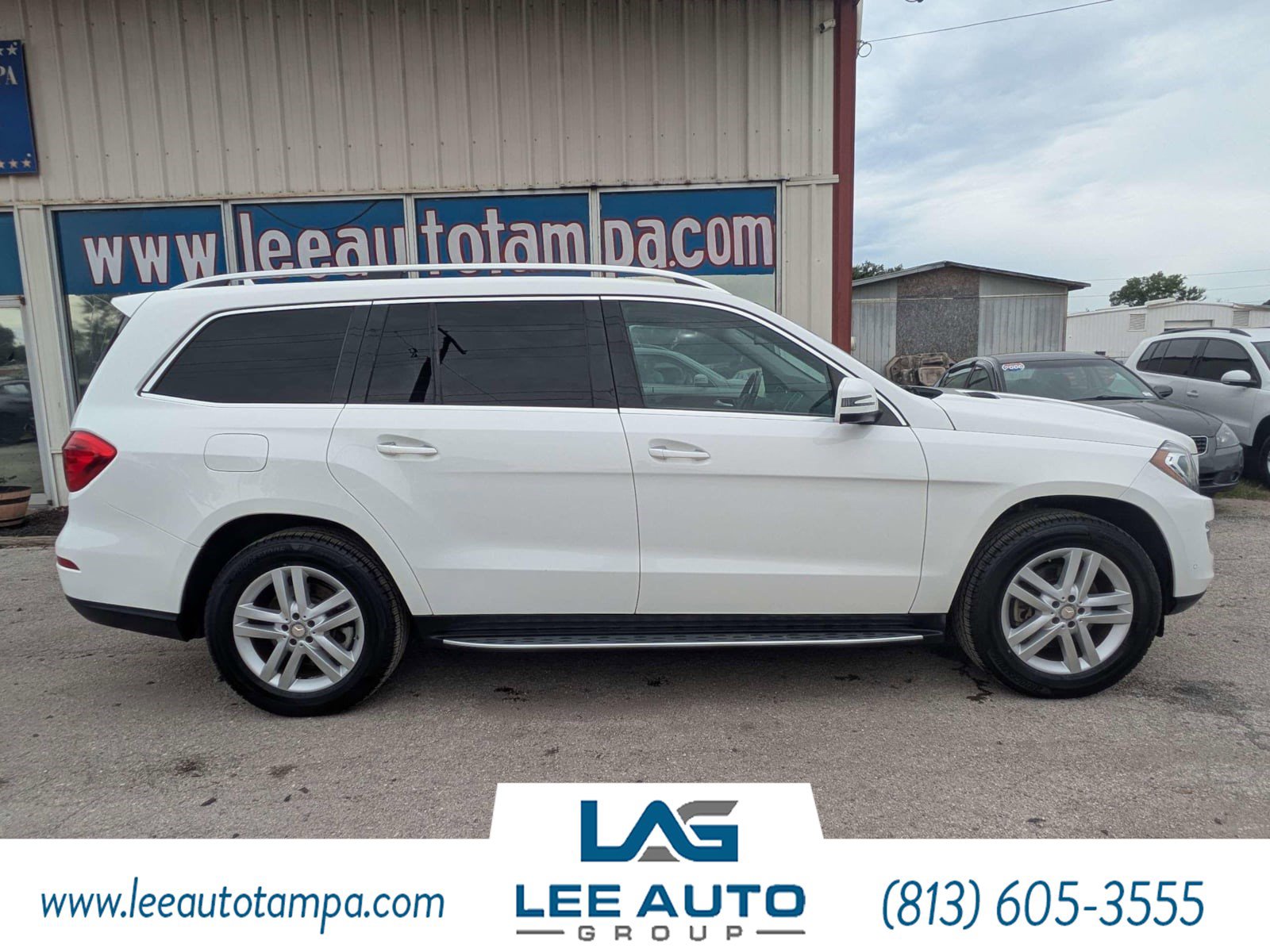Used 2015 Mercedes-Benz GL 320 BlueTEC 4MATIC w/ Premium I Package image 2