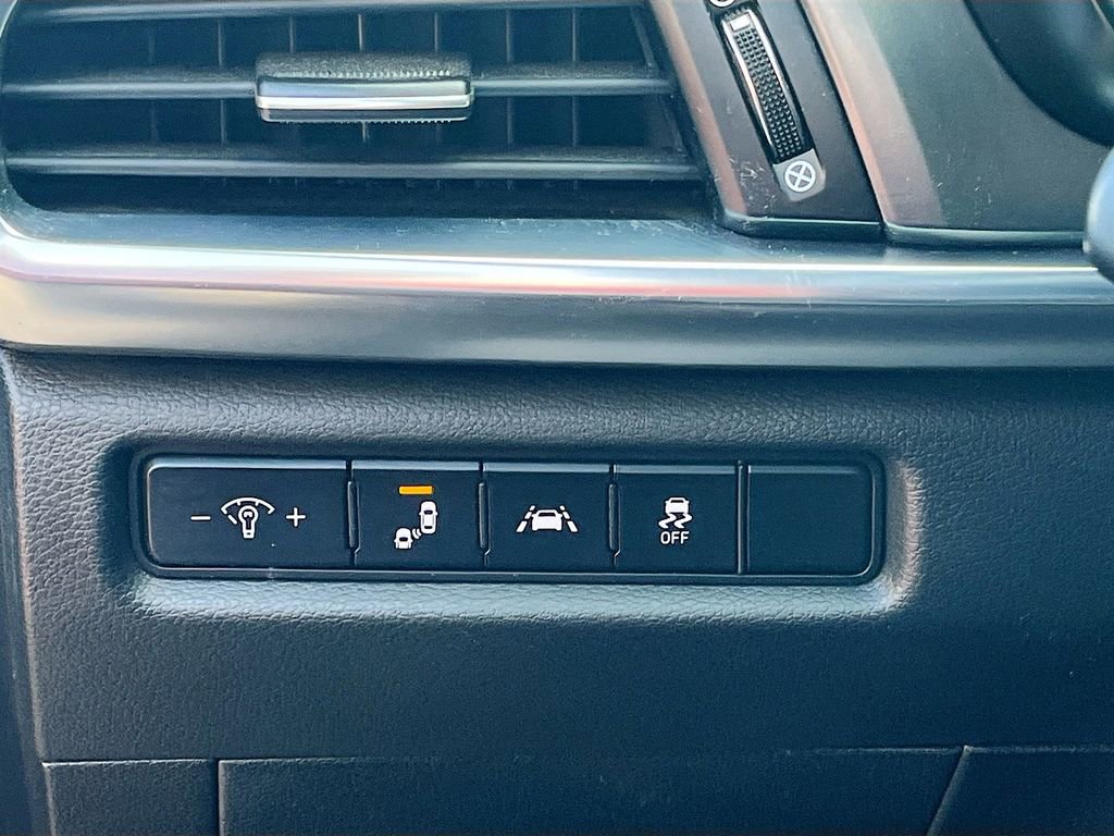 Used 2022 Kia Telluride LX image 10