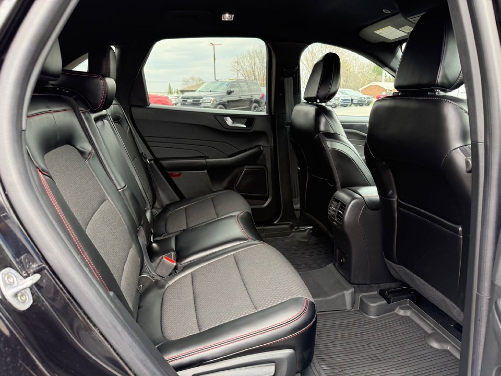 Used 2024 Ford Escape ST-Line Select w/ Tech Pack #1 AWD/4WD image 27