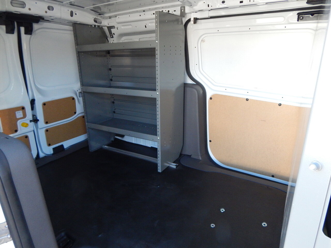 Used 2020 Ford Transit Connect XL image 4