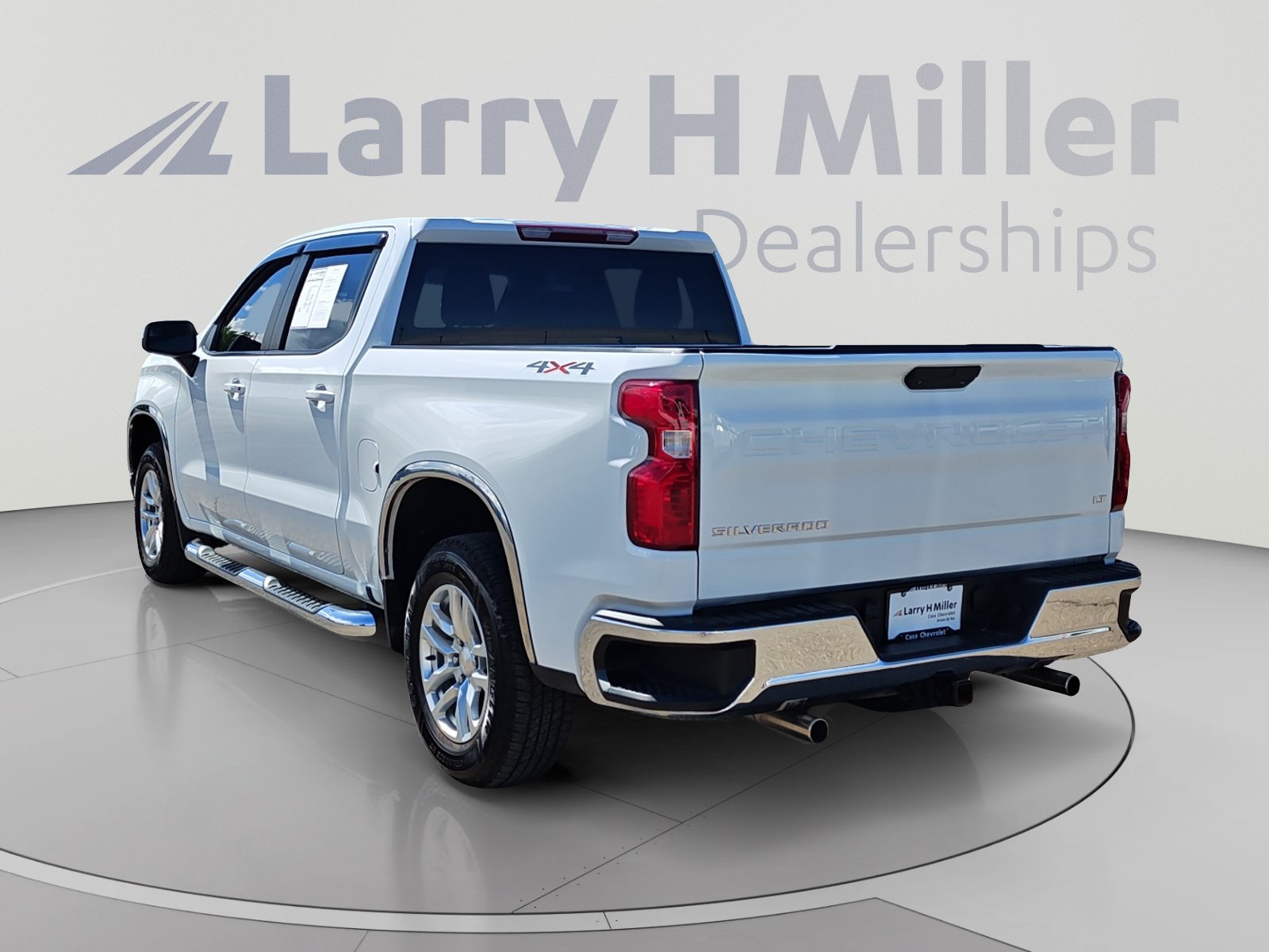 Used 2021 Chevrolet Silverado 1500 LT w/ Bed Protection Package AWD/4WD image 3