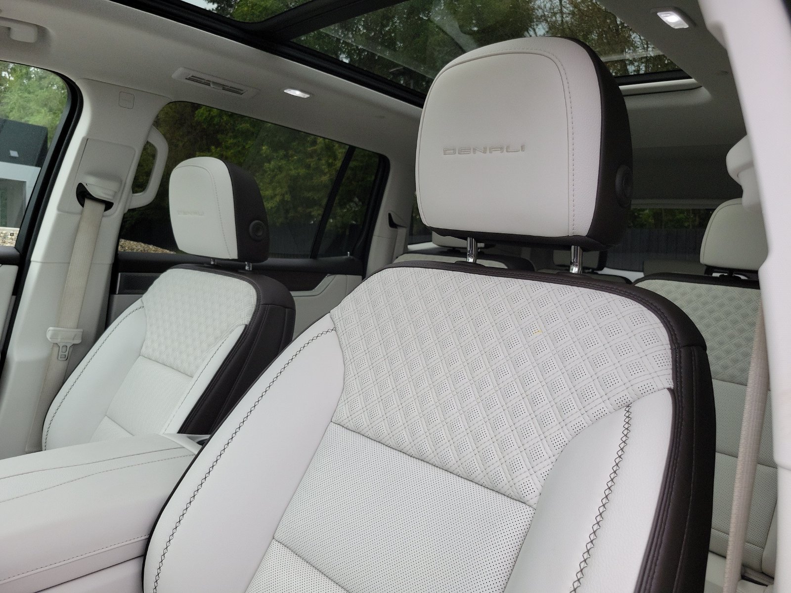 Used 2024 GMC Acadia Denali w/ Super Cruise Package AWD/4WD image 12