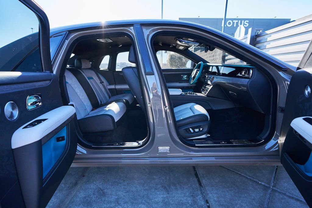 Used 2025 Rolls-Royce Ghost image 24