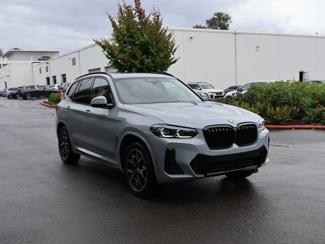 Used 2024 BMW X3 xDrive30i w/ Premium Package AWD/4WD image 4