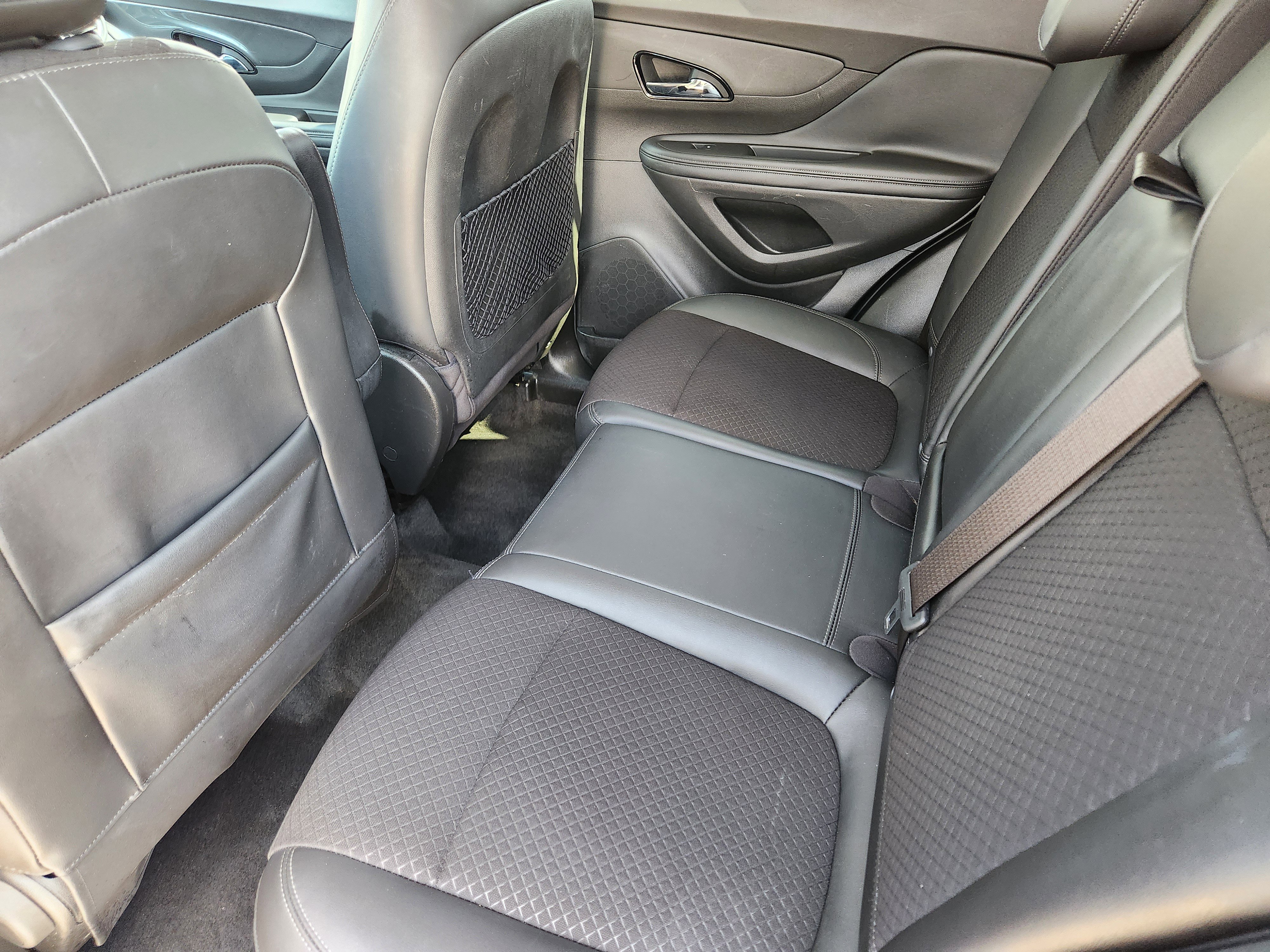 Used 2017 Buick Encore Preferred image 30