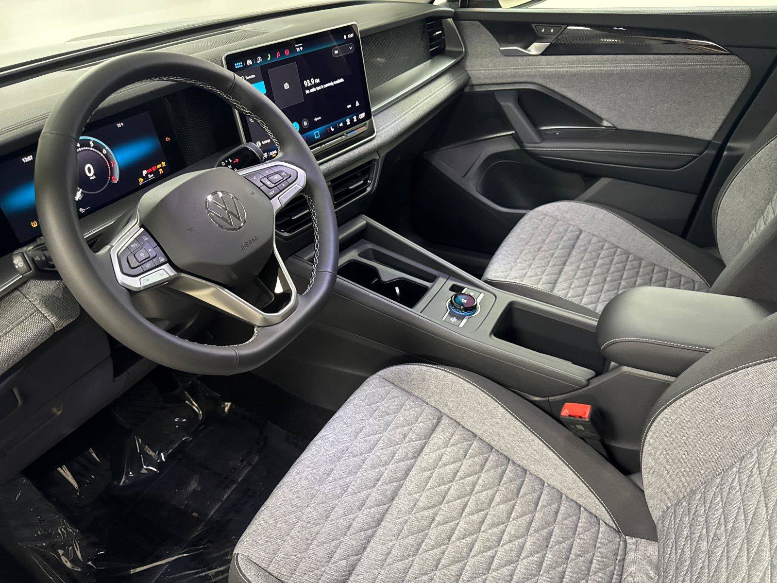 New 2026 Volkswagen Tiguan S FWD image 9