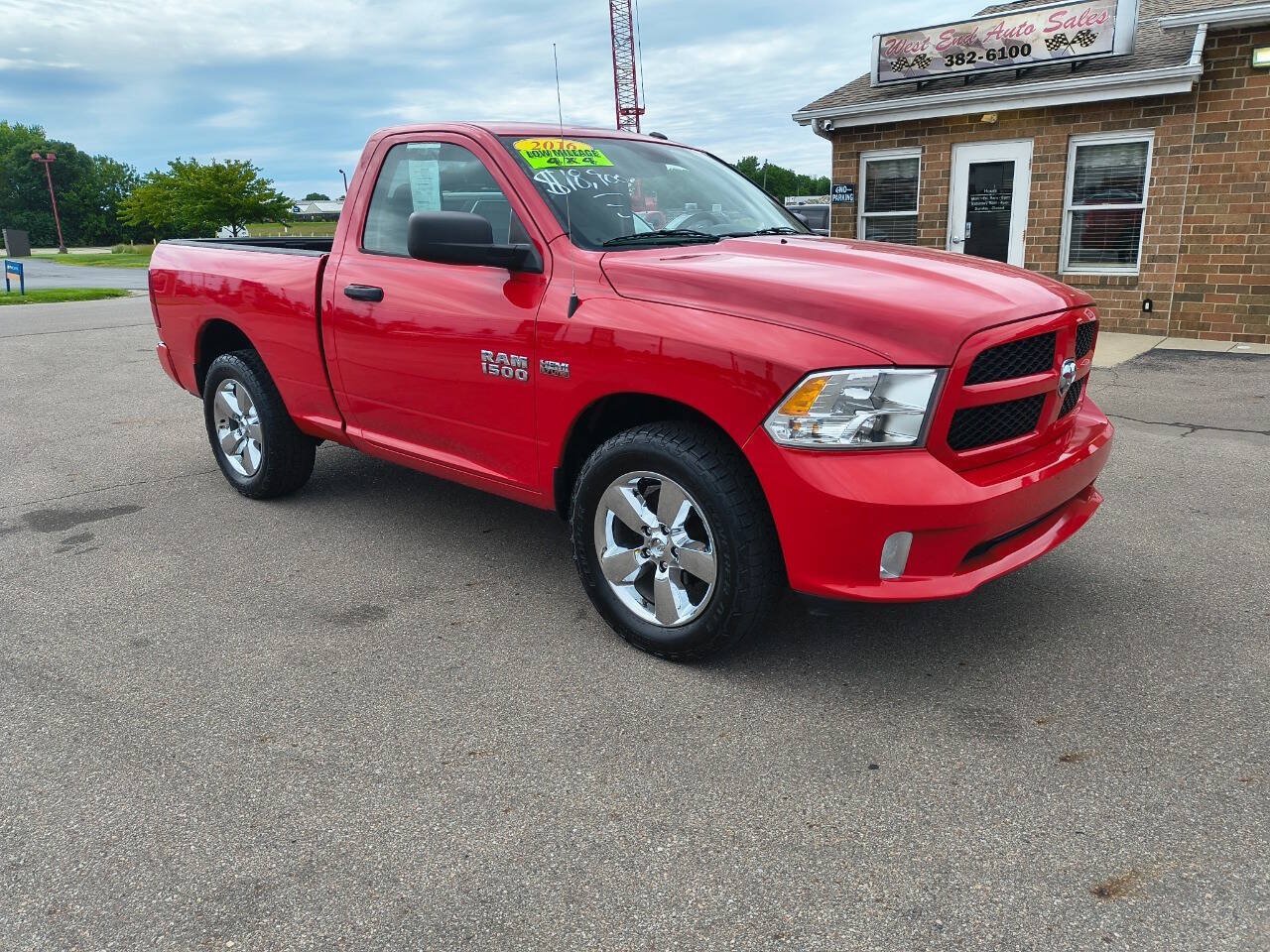 Used 2016 RAM 1500 Express w/ Power & Remote Entry Group AWD/4WD image 3