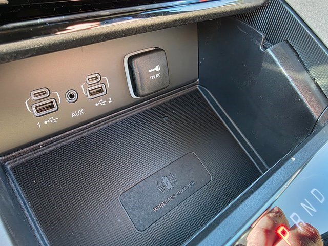 New 2025 Jeep Grand Cherokee L Limited w/ Luxury Tech Group II image 41