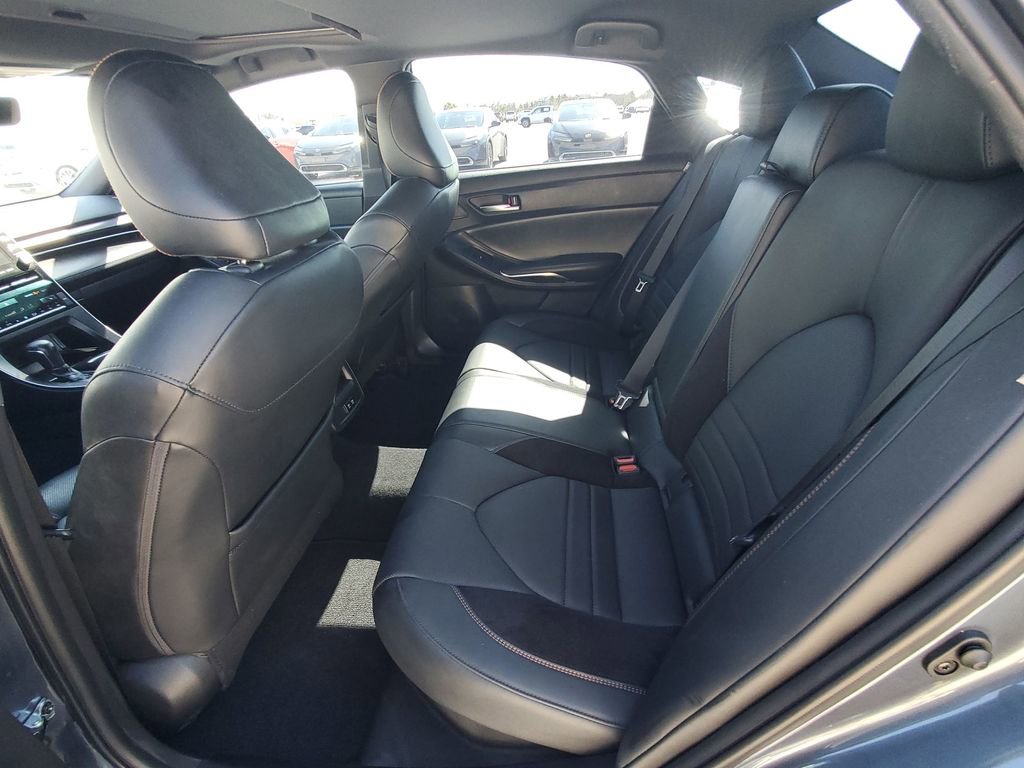 Used 2020 Toyota Avalon XSE image 23