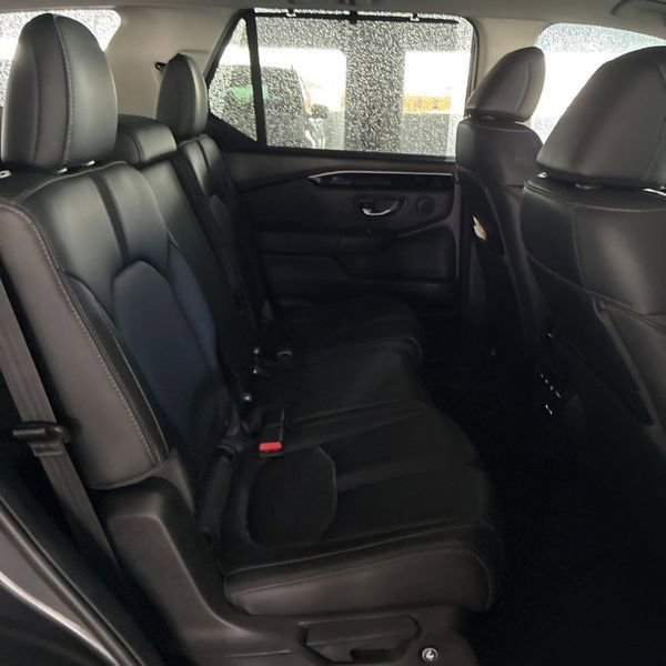 Used 2024 Honda Pilot Touring image 24