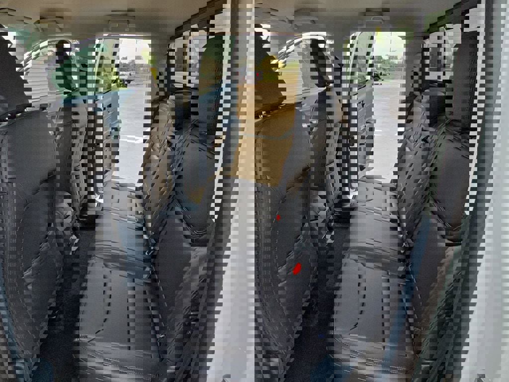 New 2026 Ford Maverick Lariat w/ Black Appearance Package image 19