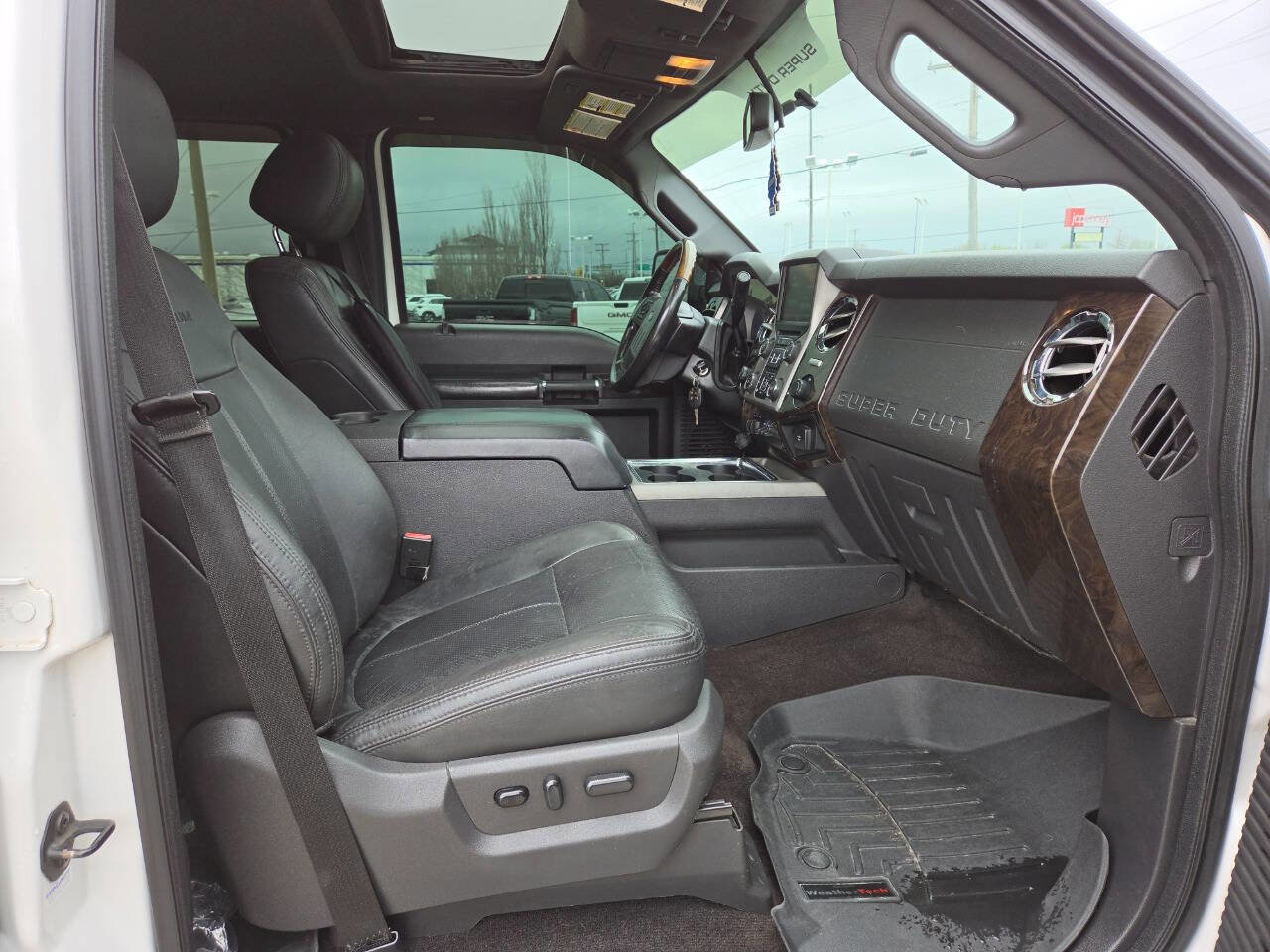 Used 2015 Ford F350 Platinum image 31