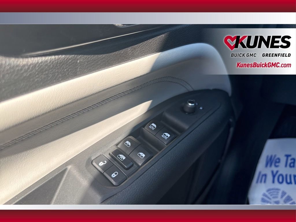 Used 2025 Jeep Compass Limited AWD/4WD image 19