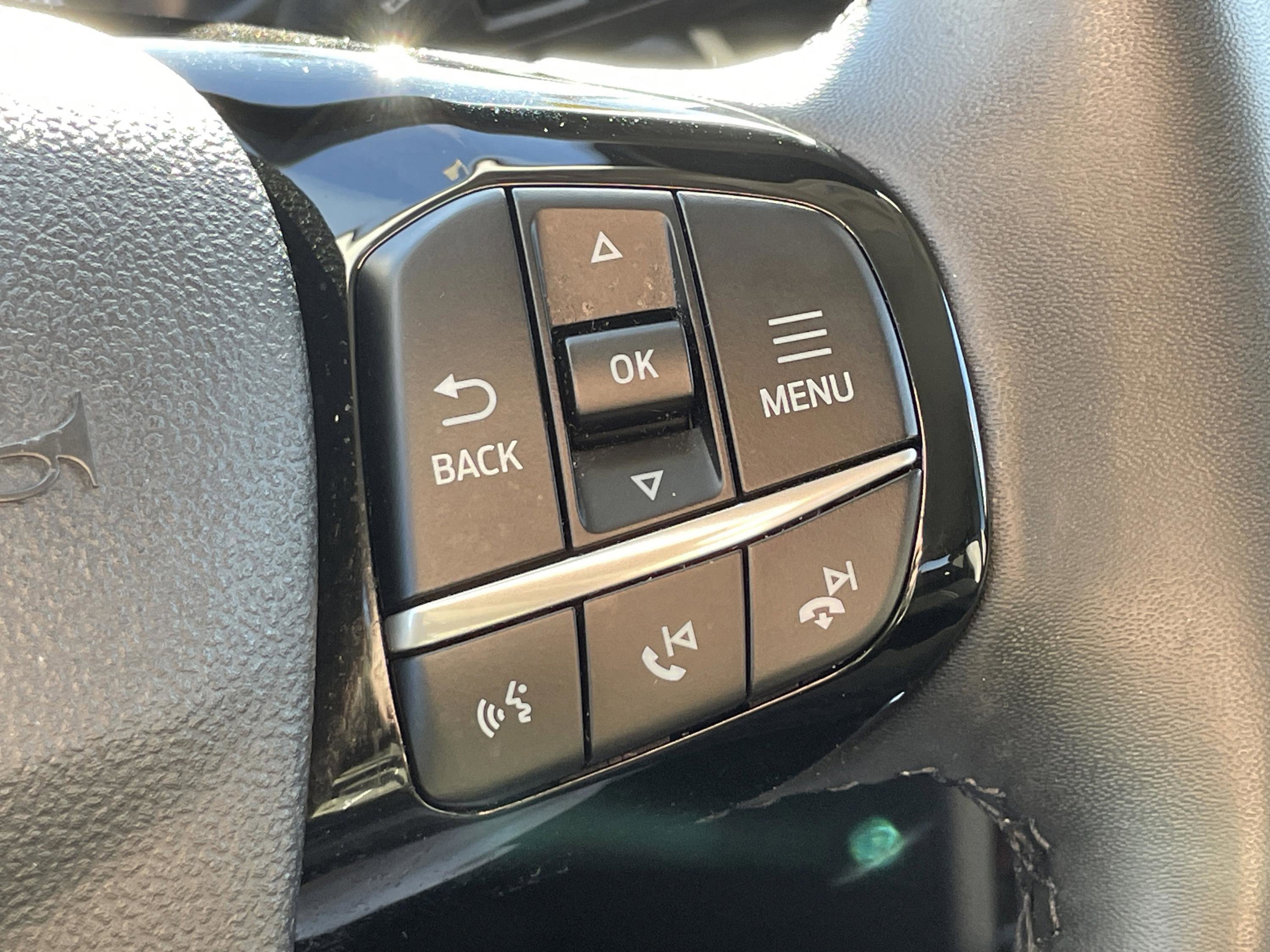 Certified 2022 Ford Escape SE w/ Cold Weather Package image 14