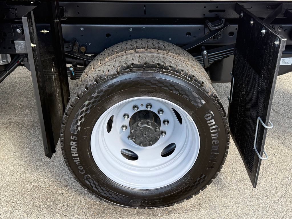 New 2026 Ford F550 4x4 Regular Cab Super Duty image 7
