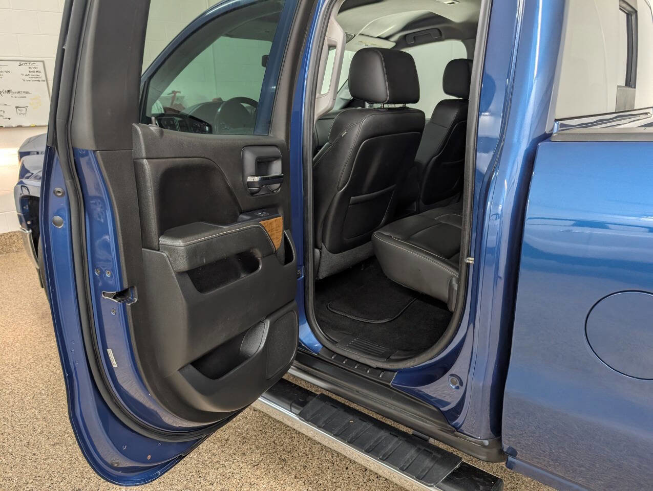 Used 2015 Chevrolet Silverado 1500 LTZ Z71 image 12